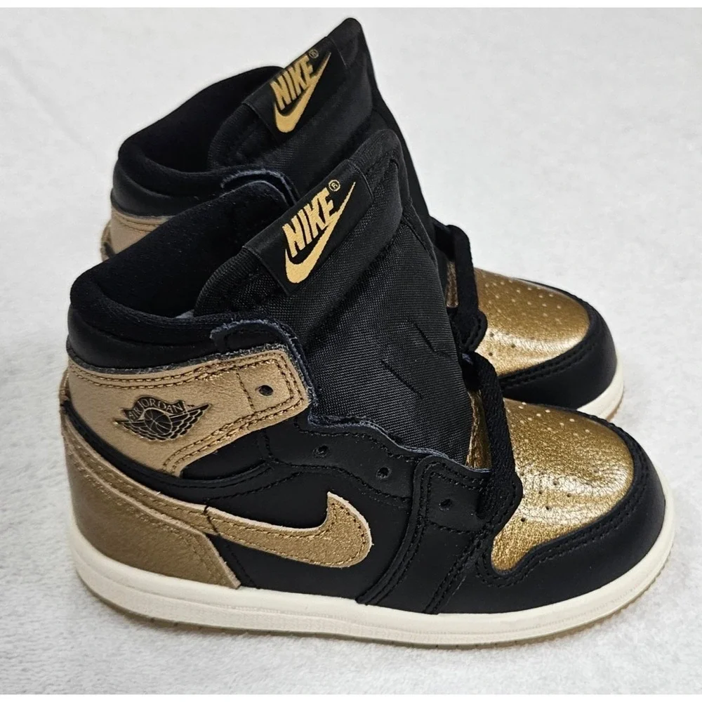 Nike Air Jordan 1 Retro High OG 